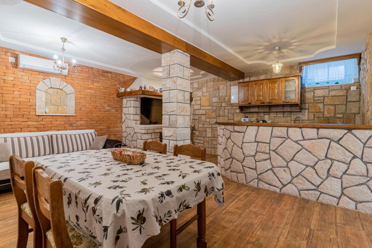 Apartment Jurasić Orlec Bagian luar foto